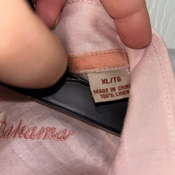 Tommy  Bahama Size XL  100% Linen  Short Sleeve Button Front Shirt - Picture 4 of 7